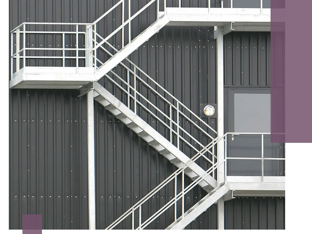 Изготовление и монтаж пожарных лестниц в Ломоносове быстро и надежно