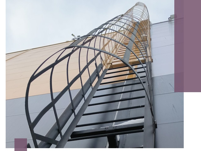 Изготовление и монтаж пожарных лестниц в Ломоносове профессионально