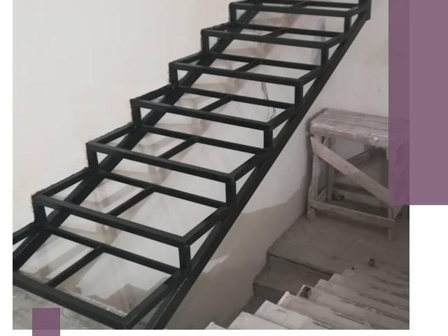 Демонтаж лестниц на металлокаркасе в Ломоносове: быстрый вывоз и разбор