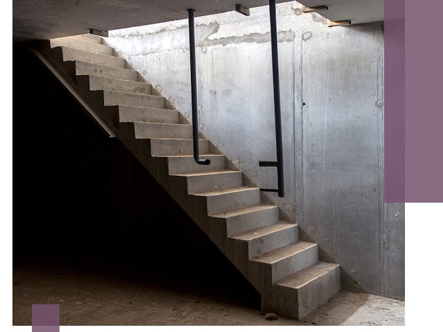 Изготовление и монтаж лестниц в подвале в Ломоносове