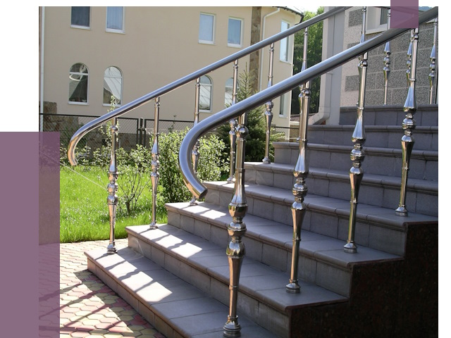 Перила для крыльца в Ломоносове от 10757 руб. — монтаж ПРОЛЁТ-Лмн