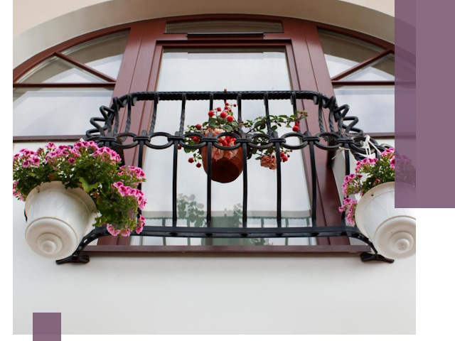 Изготовление и монтаж французских балконов в Ломоносове