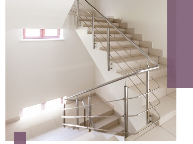 Установка и замена перил в подъезде в Ломоносове