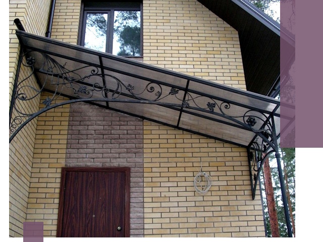 Односкатные козырьки из металла под ключ в Ломоносове