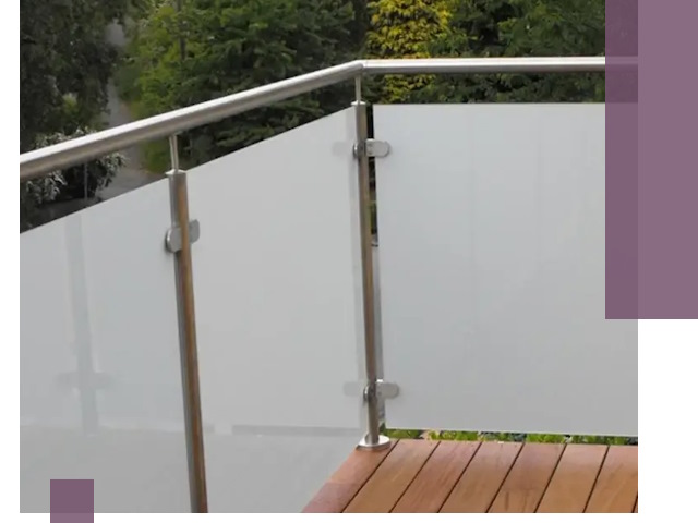 Алюминиевые парапеты для балконов и террас в Ломоносове