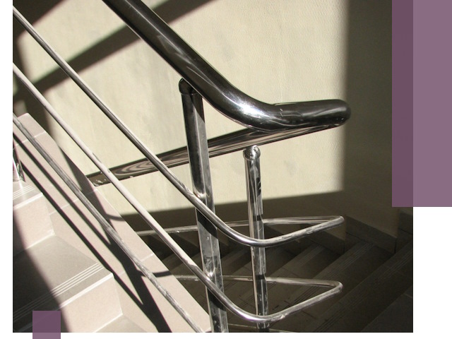 Поручни из нержавеющей стали под ключ в Ломоносове